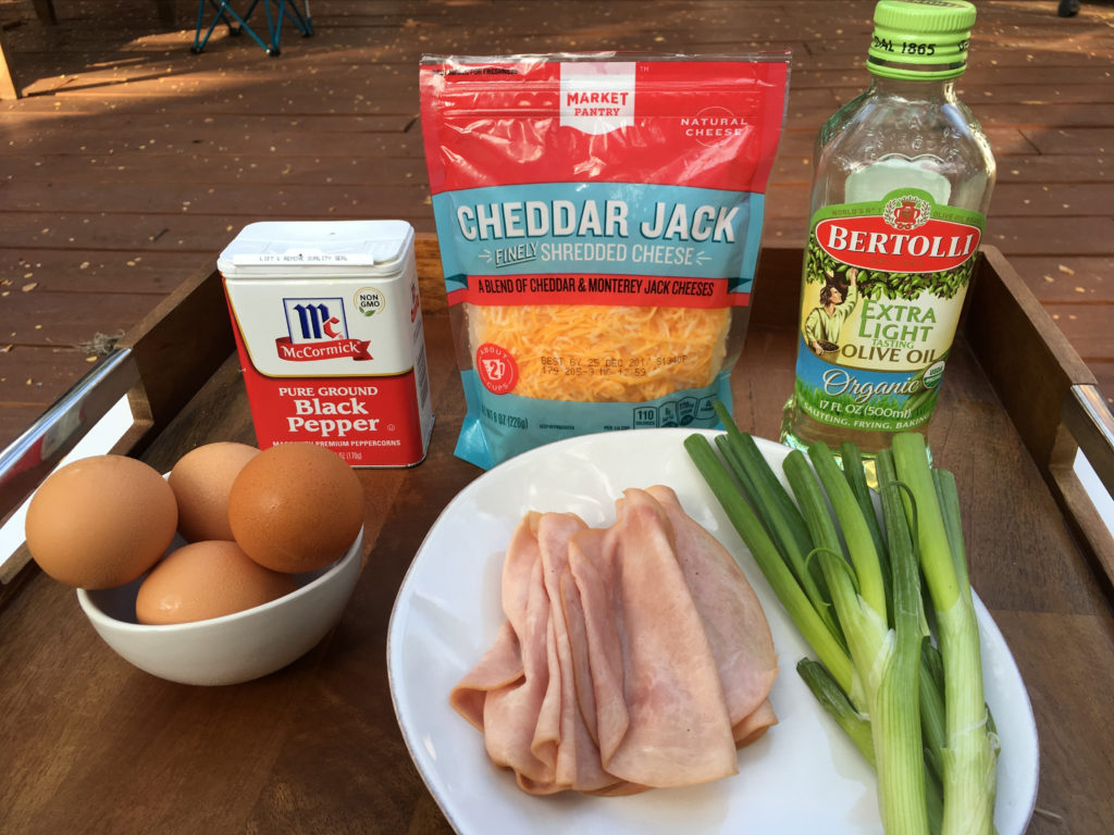 Ingredients for the low carb / keto ham and egg breakfast cupcakes